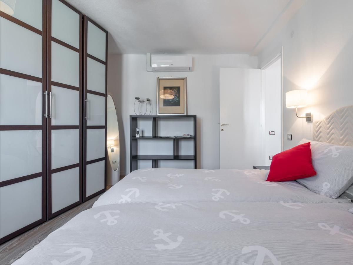 Casa Alla Marina Del Porto Di Cagliari Apartment Exterior foto