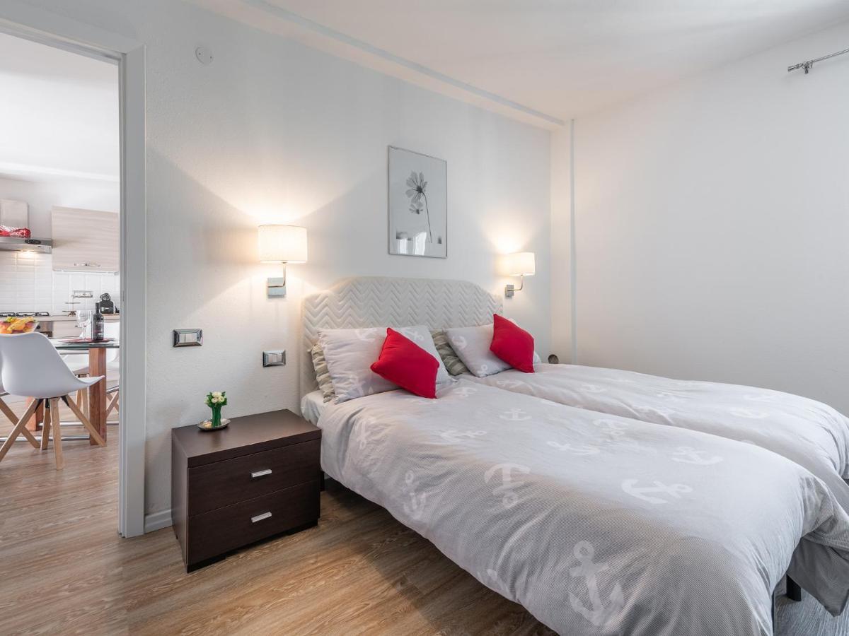 Casa Alla Marina Del Porto Di Cagliari Apartment Exterior foto